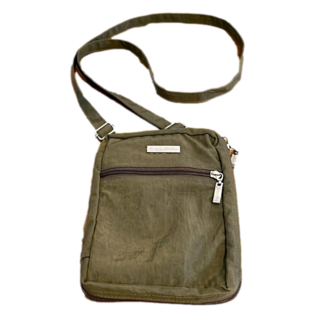Baggallini mini bag